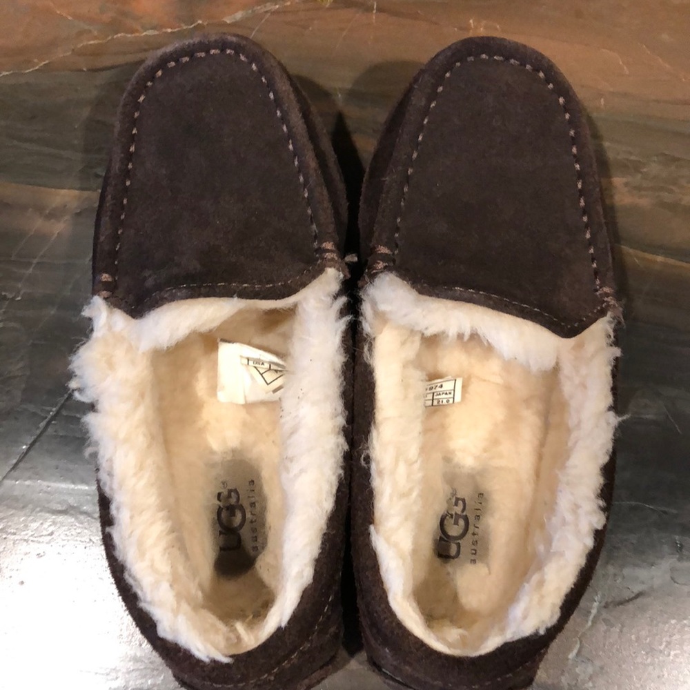 Girls Ugg Slippers